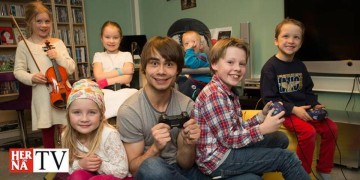 Alexander Rybak feels children deserve joy! Gave away his home-cinema.