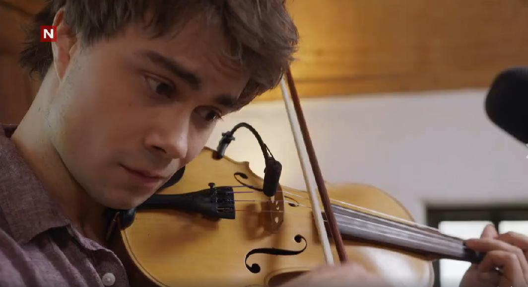 Alexander in the TV-broadcast “En Hyllest til Jahn Teigen” (TVNorge)