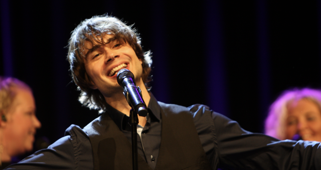 Tysvær Bygdeblad: “A salute of a completion with Hanne Krogh and Alexander Rybak”